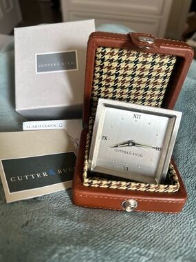 Cutter & Buck Vintage Brown Leather Travel Alarm Clock